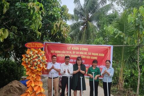 THẠNH XUÂN TỔ CHỨC KHỞI CÔNG XÂY DỰNG CẦU GIAO THÔNG NÔNG THÔN