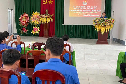 PHÁT HUY VAI TRÒ CỦA ĐOÀN VIÊN THANH NIÊN TRONG CÔNG TÁC CHUYỂN ĐỔI SỐ